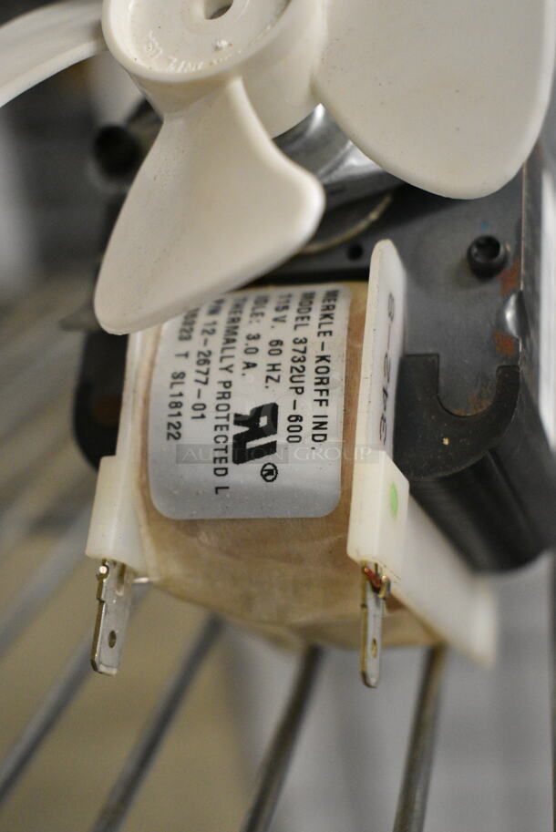 BRAND NEW SCRATCH AND DENT! Merkle Korff 3732UP-600 Fan Motor and Oh Sung OSM-3813U1 Fan Motor - Image 10 of 12