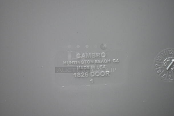 BRAND NEW SCRATCH AND DENT! Cambro 1826DTC 1826DTC615 Camcarts® Charcoal Gray Insulated Sheet Pan Carrier with Casters - Image 6 of 7