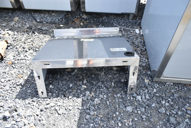 BRAND NEW SCRATCH AND DENT! Regency 600MS2424 24" x 24" Stainless Steel Microwave Shelf - Image 4 of 5