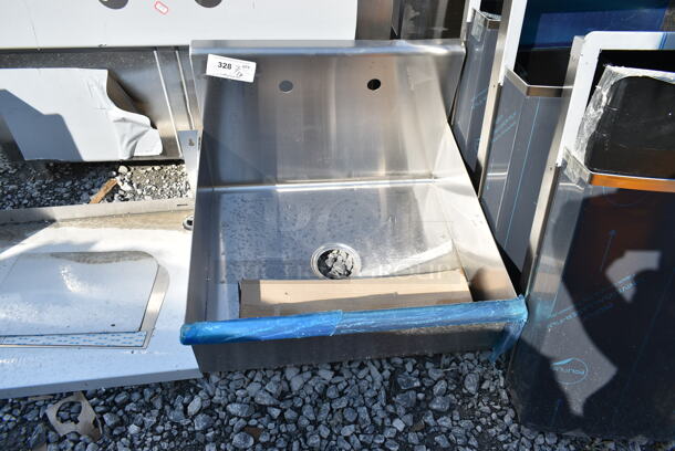 BRAND NEW SCRATCH AND DENT! Stainless Steel Commercial Single Bay Sink.  - Image 2 of 5