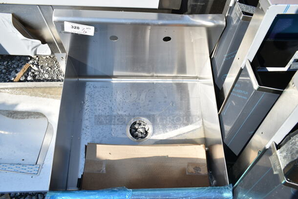 BRAND NEW SCRATCH AND DENT! Stainless Steel Commercial Single Bay Sink.  - Image 4 of 5