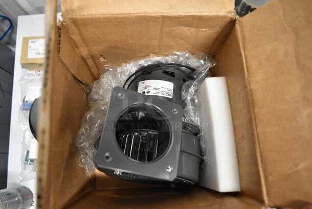 BRAND NEW SCRATCH AND DENT! Metro RPHM20-2103 Blower Assy 120v - Image 2 of 3