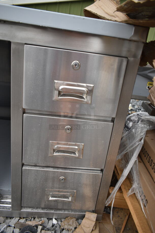 BRAND NEW SCRATCH AND DENT! Regency 600EBT2460R 24" x 60" 16 Gauge Type 304 Stainless Steel Enclosed Base Sliding Door Table with Drawers - Image 5 of 6