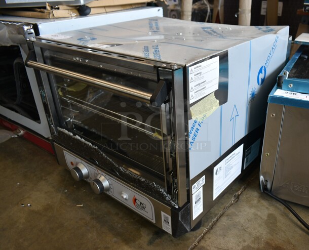 BRAND NEW SCRATCH AND DENT! Cooking Performance Group CPG 351COHT3AStainless Steel Commercial Countertop Electric Powered Full Size Convection Oven. See Pictures for Broken Glass. 120 Volts, 1 Phase. Tested and Working! - Image 3 of 6