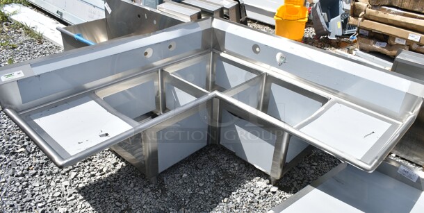 BRAND NEW SCRATCH AND DENT! Regency 600S32020C Stainless Steel 3 Bay L Shaped Sink w/ Dual Drain Boards. Bays 20x20x12. No Legs.  - Image 2 of 7