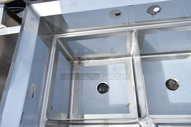 BRAND NEW SCRATCH AND DENT! Regency 600S32020C Stainless Steel 3 Bay L Shaped Sink w/ Dual Drain Boards. Bays 20x20x12. No Legs.  - Image 5 of 7