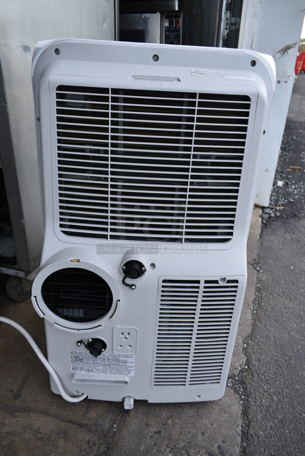BRAND NEW SCRATCH AND DENT! Whynter ARC-148MHP Metal Portable 13,500 BTU Air Conditioner. 115 Volts, 1 Phase. Tested And Working! - Image 4 of 6