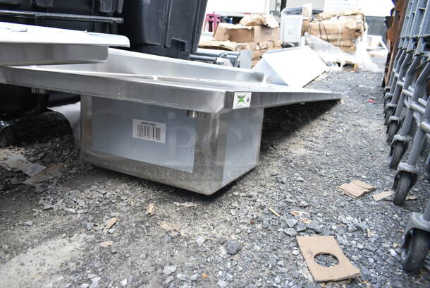 BRAND NEW SCRATCH AND DENT! Regency 600ST3096L 30" x 96" 16 Gauge Stainless Steel Work Table with Sink. No Legs or Under Shelf. - Image 3 of 6