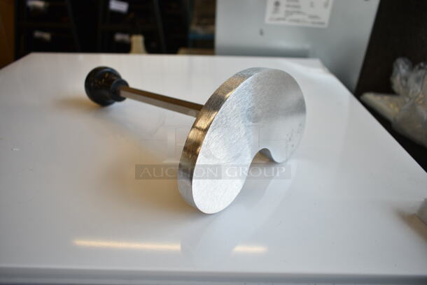 BRAND NEW SCRATCH AND DENT! Robot Coupe 39701 Pusher Assy - Image 2 of 4