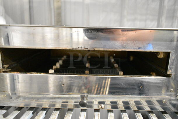 Pizza Pal 412 Stainless Steel Commercial Countertop Electric Pizza Oven. 110 Volts, 1 Phase. Tested and Working! - Image 3 of 5