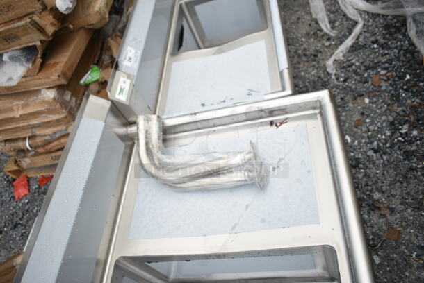 BRAND NEW SCRATCH AND DENT! Regency 600S31824218 94" 16-Gauge Stainless Steel Three Compartment Commercial Sink with 2 Drainboards - 18" x 24" x 14" Bowls. - Image 4 of 10