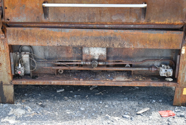 Metal Commercial Natural Gas Powered 4 Deck Pizza Oven w/ Cooking Stones. 90,000 BTU.  - Image 3 of 8