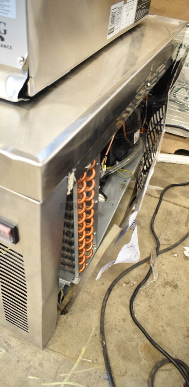 BRAND NEW SCRATCH AND DENT! Avantco 178CBE72HC Stainless Steel Commercial 4 Drawer Chef Base. No Casters. 115 Volts, 1 Phase. Tested and Working! - Image 3 of 7