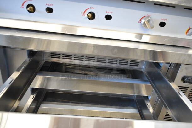 BRAND NEW SCRATCH AND DENT! Avantco 178CBE72HC Stainless Steel Commercial 4 Drawer Chef Base. No Casters. 115 Volts, 1 Phase. Tested and Working! - Image 5 of 7