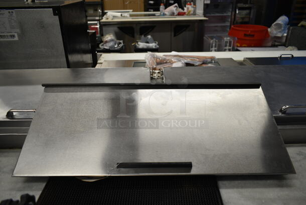 BRAND NEW SCRATCH AND DENT! Lot of 64927364 Robot Coupe 27364 Adjustable Immersion Blender Support for 20"-39" Diameter Pans, HP02B31S013C Beverage-Air 02B31S013C Lid Assy Dw64,Gf34,Sf34/64, Black Bar Mat, Lavex Hand Towel Dispenser.  - Image 5 of 8