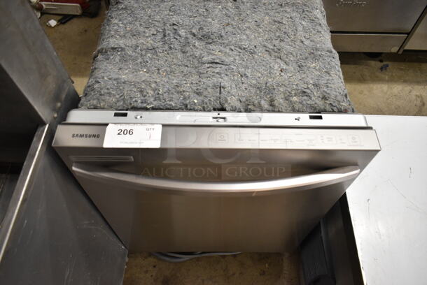 BRAND NEW SCRATCH AND DENT! Samsung DW80R2031US Stainless Steel Undercounter Dishwasher. 120 Volts, 1 Phase.  - Image 3 of 11