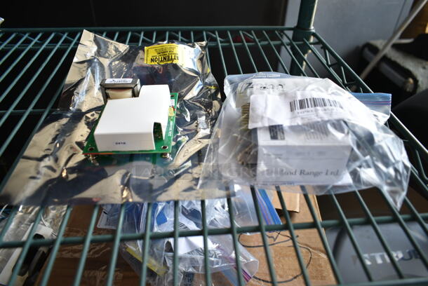 Lot of BRAND NEW SCRATCH AND DENT! Items Including HPKE004581 Cleveland KE00458-1 Control Box; Ket,Kgl/T, HP107241 Cleveland 107241 Brd;Wtr Lvl Cont Amsphrc Genr. - Image 1 of 4