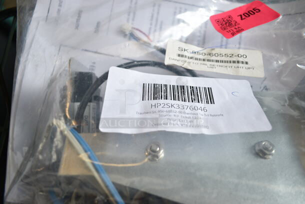 Lot of BRAND NEW SCRATCH AND DENT! Items Including HP2SK3376046 Traulsen SK-950-60552-00 Danfoss To Trl Retrofit, HP3256008037 Traulsen 325-60080-37 Expansion Valve - Image 2 of 3