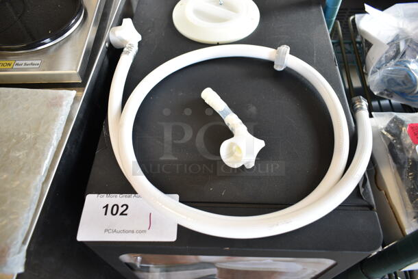 BRAND NEW SCRATCH AND DENT! Avantco 177PBD3 Powdered Cappuccino / Hot Chocolate Machine with Three 3.7 lb. Hoppers. 120 Volts, 1 Phase.  - Image 5 of 7