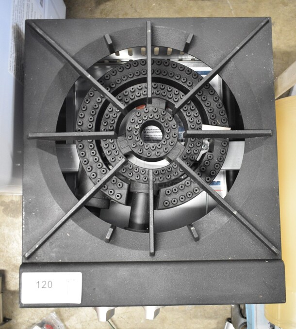 BRAND NEW SCRATCH AND DENT! Cooking Performance Group CPG 351CPGSP18N Stainless Steel Commercial Countertop Natural Gas Powered Single Burner Stock Pot Range. 80,000 BTU.  - Image 4 of 7