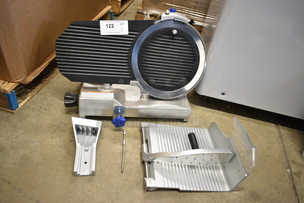 BRAND NEW SCRATCH AND DENT! Vollrath SLM300P/S Stainless Steel Commercial Countertop Meat Slicer w/ Blade Sharpener. 120 Volts, 1 Phase. Tested and Powers On But Parts Do Not Move - Image 2 of 8