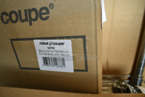 BRAND NEW SCRATCH AND DENT! Robot Coupe 39759 3.5 Qt. / 3.3 Liter Stainless Steel Bowl - Image 2 of 2