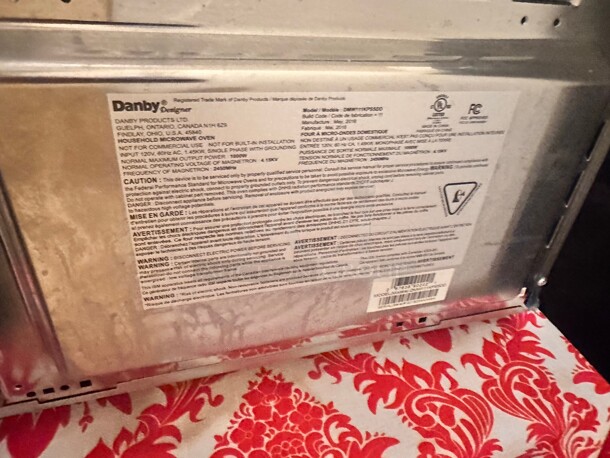 2018 Danby Commercial Microwave 115 Volt Working - Image 7 of 7
