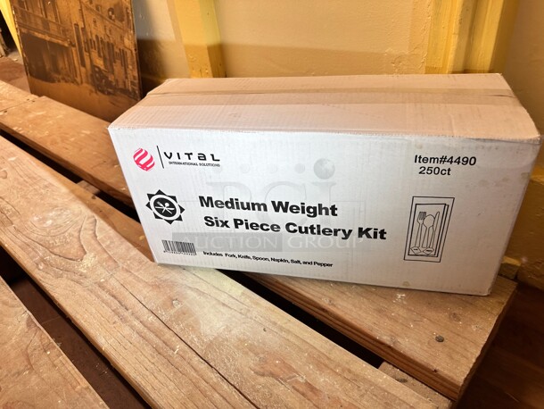 Vital Medium Weight Six Piece Cutlery Kit - Image 1 of 5