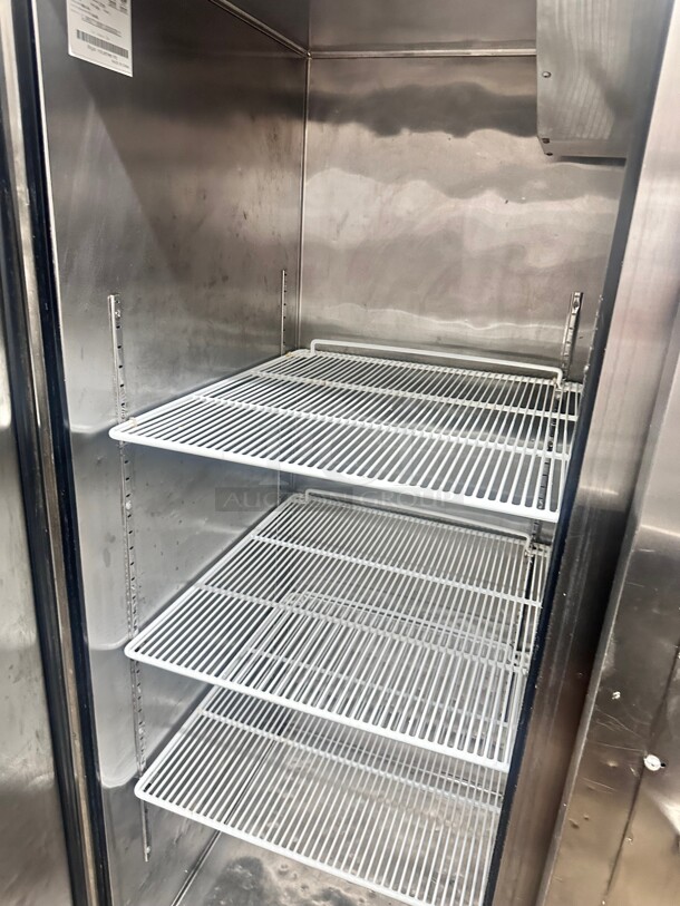 Migali C-3R 77 inch Three Section Reach In Refrigerator, (3) Left/Right Hinge Solid Doors, 115v Working - Image 6 of 7