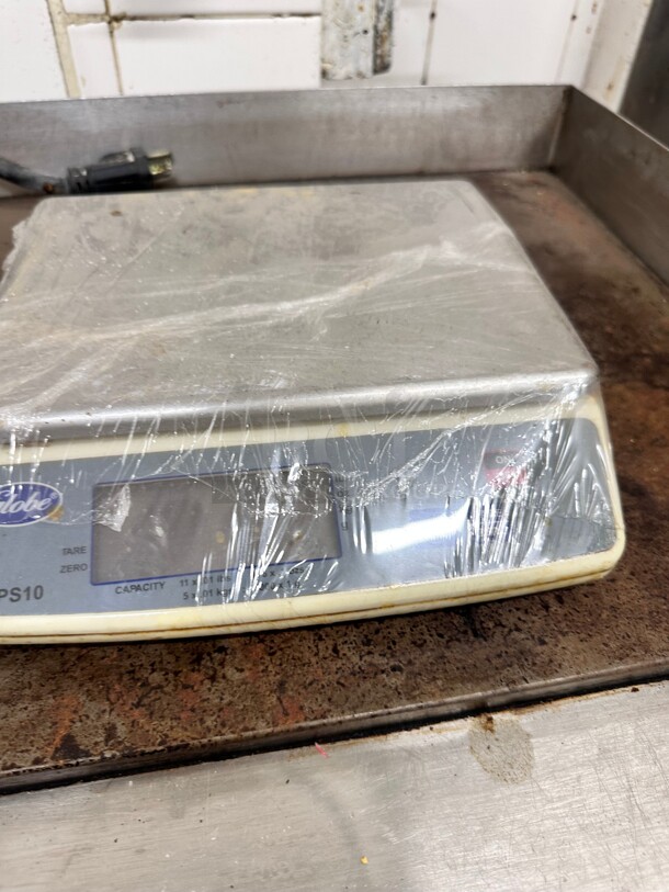 Globe GPS10 10 lb. Digital Portion Control Scale Working - Image 1 of 4