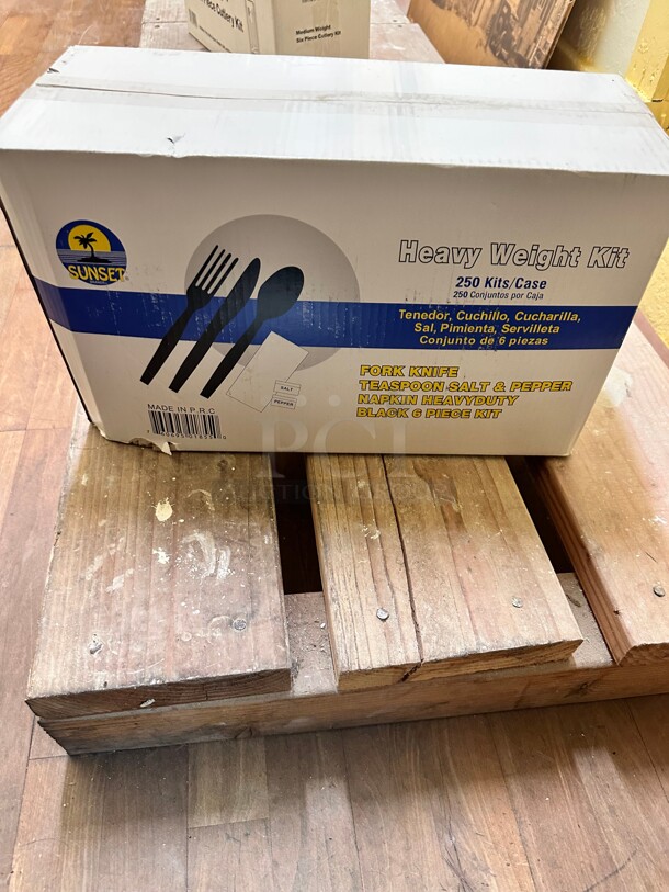 Heavy Weight 250 Kits - Image 3 of 6