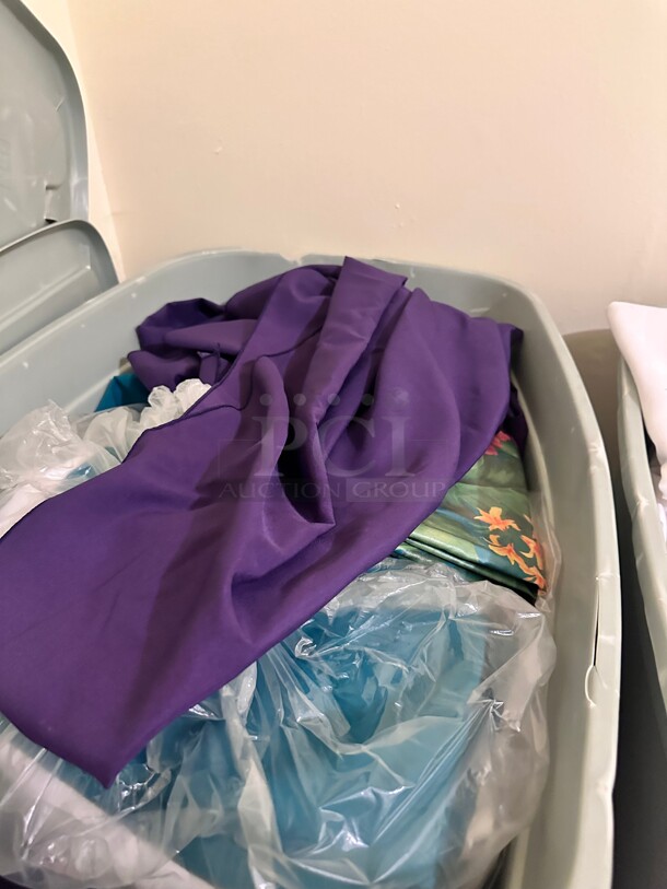 One Lot Contains Two Containers of Table Covers Assorted Colors - Image 6 of 8