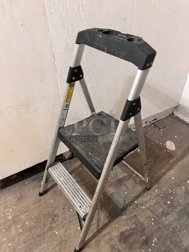 One Step Ladder - Image 1 of 4