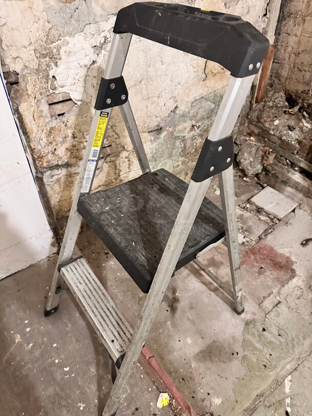 One Step Ladder - Image 4 of 4