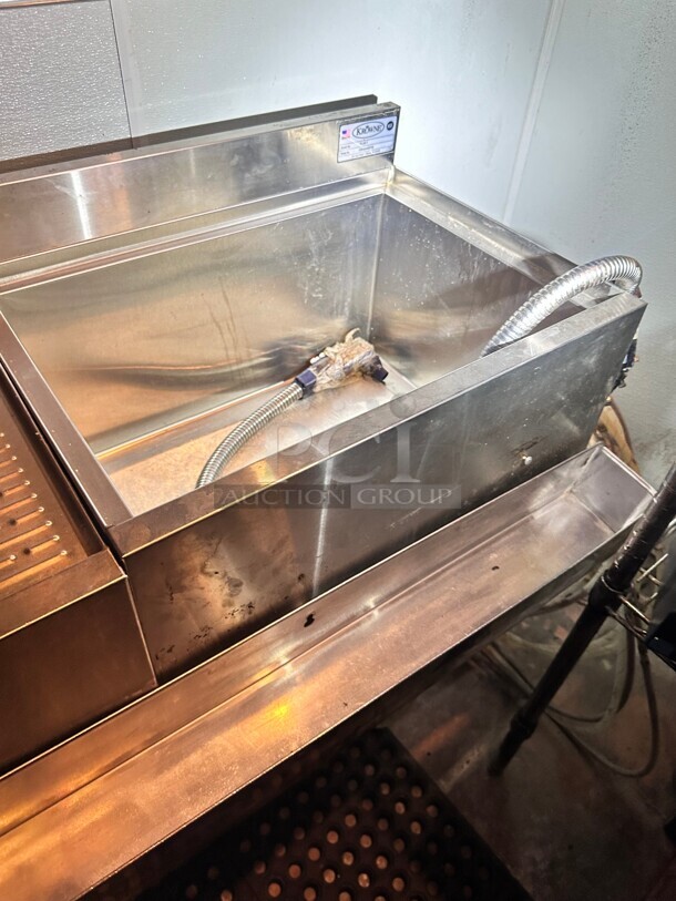 Krowne Metal 18-24-7 Silver Series 24" Ice Bin with Cold Plate - Image 1 of 6