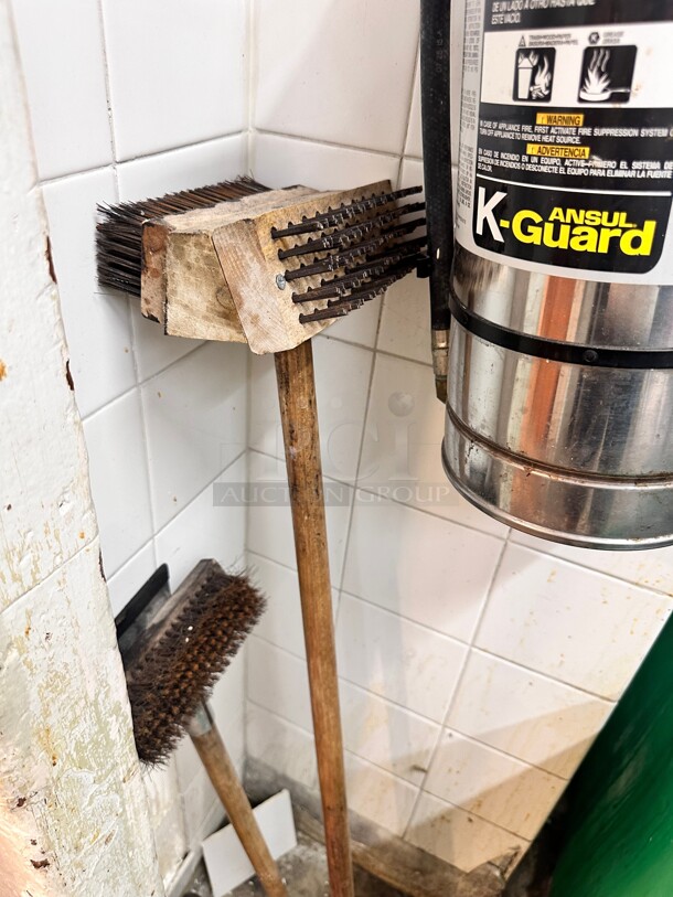Grill Cleaner - Image 3 of 4