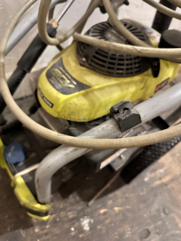 RYOBI 3100 PSI 2.3 GPM Cold Water Gas Pressure Washer, GREEN, Working - Image 5 of 9