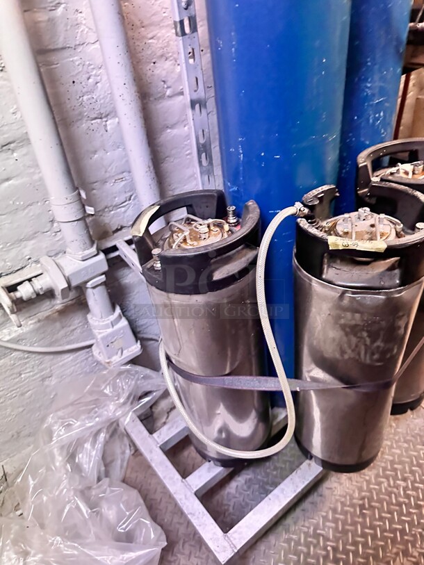 Soda Carbon Dioxide Twin Tanks - Image 4 of 6