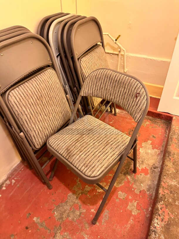 Metal Folding Chairs - Image 4 of 5