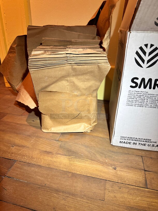 One Lot Of Brown Paper Bags - Image 1 of 5