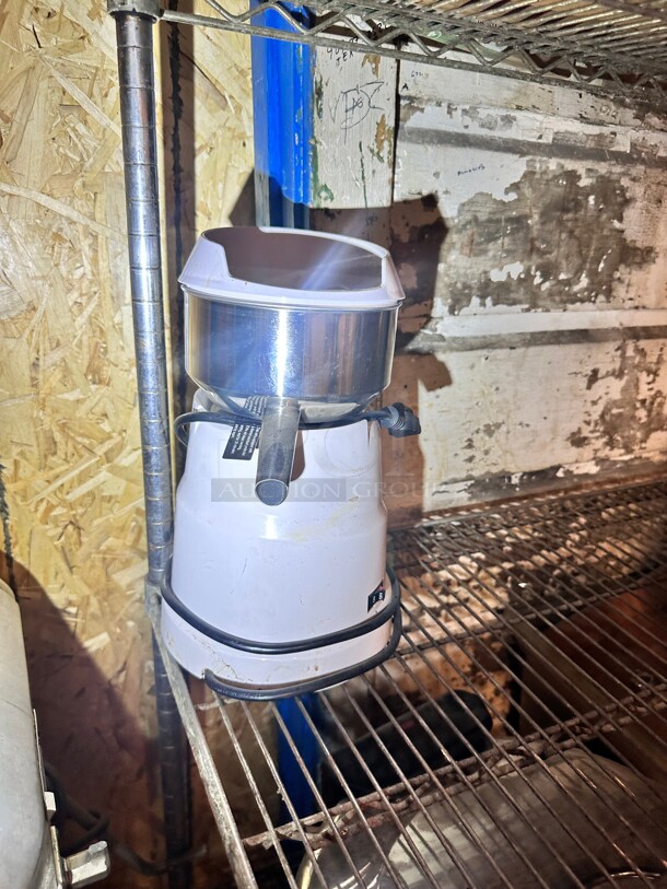 Omega C-10 Citrus Juicer - 120V Working - Image 2 of 6