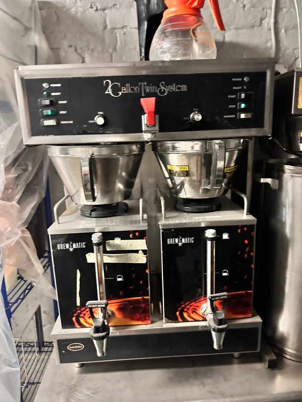 Curtis TP1T19A1000 ThermoPro Twin 2 Gallon Coffee Brewer - 220V, 1 Phase Working - Image 3 of 6