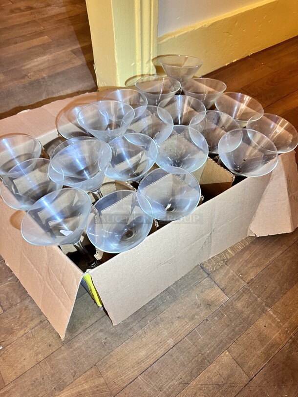 New! Margareta Glass  - Image 1 of 5