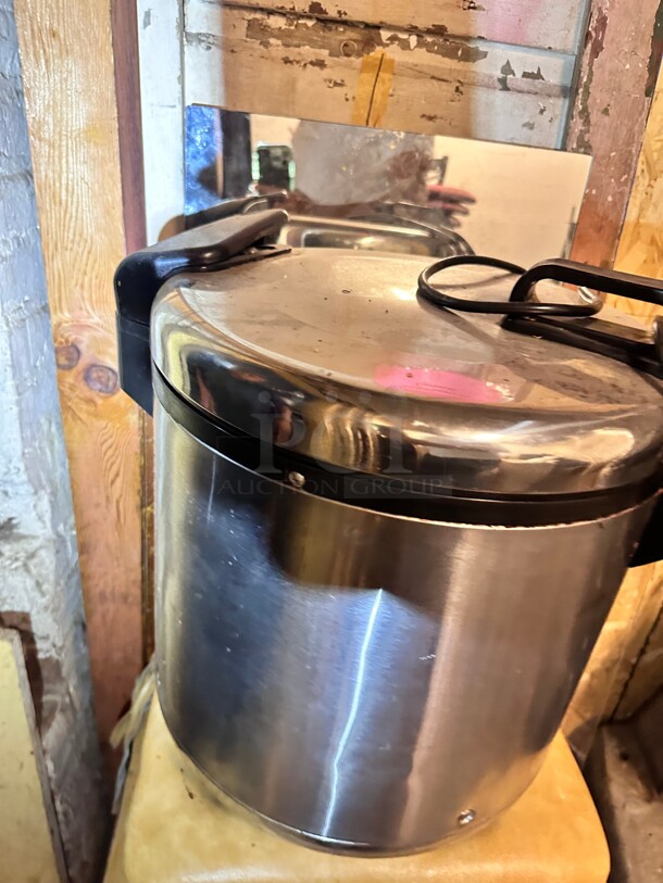 Winco Rw-s450 100 Cup Electric Rice Warmer 115 Volt Working - Image 6 of 6