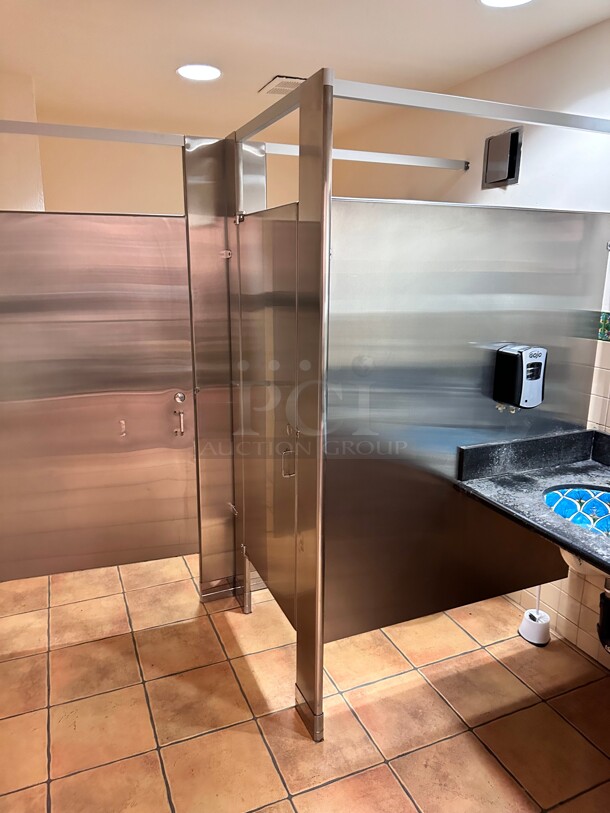 Bathroom Partition Two Toilets 
95x40x46x82 - Image 3 of 6