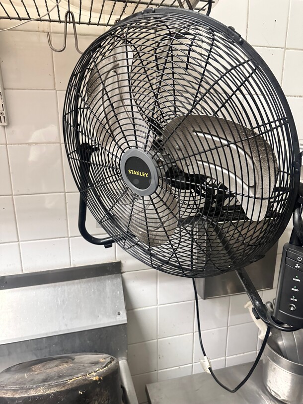 Stanley Heavy Duty Floor Fan - Image 5 of 5