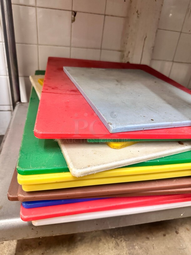 One Lot Assorted Colors Cutting Board - Image 2 of 5