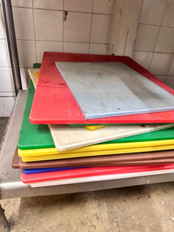 One Lot Assorted Colors Cutting Board - Image 5 of 5