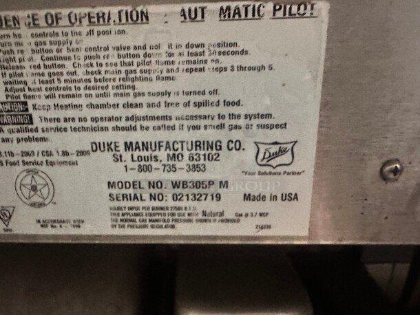 Duke WB305 Aerohot 72 inch Gas Stationary Hot Food Steamtable Wet Bath Unit With 5 Food Wells And Carving Board, 27,500 BTU Working - Image 5 of 6
