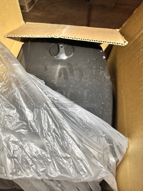New! Auto Cut Towel Dispenser Working - Image 2 of 2